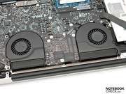 Zwischen den Lüftern befindet sich die CPU und GPU des Systems.