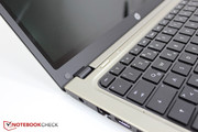 Der Öffnungswinkel fällt bei HP's erstem Ultrabook erfreulich groß aus, ...