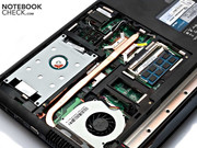 Über eine große Klappe erreicht man die Hardware.