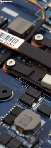 Lenovo IdeaPad S405: Die theoretisch mögliche lange Laufzeit wird durch den schwachen 32-Wh-Akku verstellt.