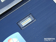 Im rechten Bereich der Handauflage sitzt ein Fingerprint-Reader.