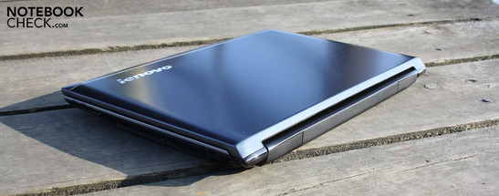 Lenovo IdeaPad V560 (M4999GE): Office-Laptop im Edel-Look ohne entspiegeltes, Outdoor taugliches Display
