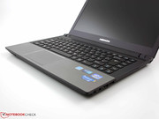 agiert eine 32 GB Samsung SSD im RAID 0 mit der gemächlichen HDD.