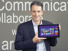 Oliver Gürtler, Leiter des Geschäftsbereichs Windows bei Microsoft Deutschland, ist mit dem Start von Windows 8 zufrieden. Oliver Gürtler, Leiter des Geschäftsbereichs Windows bei Microsoft Deutschland, ist mit dem Start von Windows 8 zufrieden.