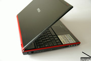Auch optisch hat das Facelifting dem GX620 gut getan. Die rote Umrandung ist auf jeden Fall ein Blickfang und unterstreicht zusätzlich die Gaming Ambitionen des Megabook GX620.