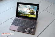 Zusammen mit dem Dock ähnelt das Asus Infinity einem Netbook.