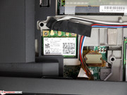 Das schnelle Intel Ultimate N6300 W-LAN Modul hat drei Antennen.