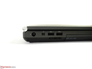 Neben aktuellen Schnittstellen wie USB 3.0 findet man auch noch eSATA und FireWire vor.