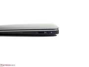 Für den Mini-DisplayPort liegt kein Adapter im Karton.