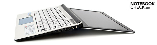 Packard Bell EasyNote Butterfly S: Der maximale Öffnungswinkel übertrifft alle Erwartungen.