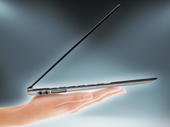 CeBIT 2012 | Toshiba präsentiert Ultrabook Portégé Z830-120 mit 256-GByte-SSD