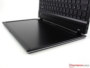 Kann sich der Zwei-Kilogramm-Laptop damit zu einem empfehlenswerten Mobilgerät mausern?