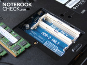 Das E251 besitzt 4 GB Arbeitsspeicher vom Typ DDR2. Beide Sockel sind belegt.
