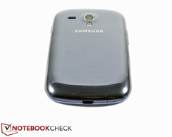 Unterseite: Micro-USB-2.0, Mikrofon