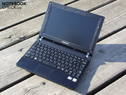 Das Samsung N230 Storm will mit seinem schmalen Design ein luxuriöses Netbook sein.