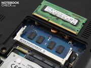 Selten: 2 GB der 4 GB DDR3 Ram sind auf dem Mainboard fest verlötet.