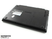 Der Akku kann nicht entnommen werden, Samsung hat diesen fest ins Gehäuse integriert (5.900mAh).
