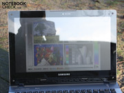 Unter Sonnenlicht ist Samsungs QX310 eine Katastrophe: