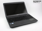 Der 15.6-Zoller R530 Nolan steht für 439 Euro in den virtuellen Regalen.