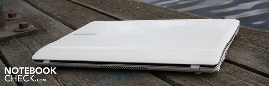 Samsung SF510-S02DE: Ein optisch auffallend, aber technisch unspektakulär.