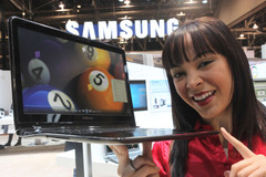 CES 2010: Bilderupdate zu den neuen Samsung-Stars 900X3A und Sliding PC 7