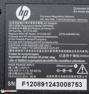...und stellt maximal eine Leistung von 65 Watt bereit.