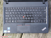 feedbackstarke Tastatur, KlickPad und Trackpoint