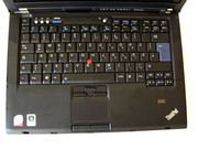 Das gilt auch für die Tastatur mit rotem Trackpoint...