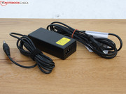 Es wiegt inklusive Kabel lediglich 337 Gramm.