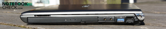 Rechte Seite: optisches LW, Kartenleser, Mikrofon, Kopfhörer, USB-3.0, LAN (RJ-45), Kensington Security Slot (Scharnier)
