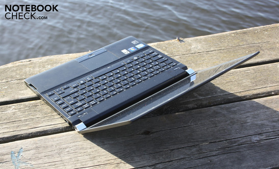 Toshiba Portege R830-110: 13.3-Zoll Business Elite mit schwachem TFT-Panel.