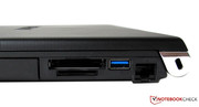 Über dem Flashspeicher-Card-Reader befindet sich ein PC Express Card-Slot (34mm)