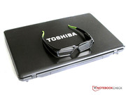 Toshiba Notebook mit 3D-Shutterbrille