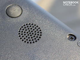 Ein Mini-Subwoofer sorgt für einen dezenten Bass. Ein Mini-Subwoofer sorgt für einen dezenten Bass.