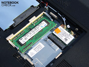 und ein DDR3-RAM Slot neben dem mini PCIe WLAN-Modul.