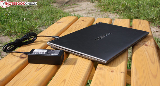 Toshiba Satellite Z930-119: Starke Laufzeit und eine Anwendungsleistung wie ein Großer.
