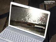 „VAIO Display mit hohem Kontrast erweckt Multimedia-Inhalte zum Leben.“