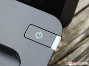 Die Details am Chassis sind dezent angelegt (Power-On).