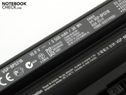 Der Lithium Ionen Akkumulator hat eine knappe Kapazität von nur 38 Wattstunden (3.500 mAh).