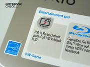 Beim Display setzt Sony auf Full HD-Auflösung...
