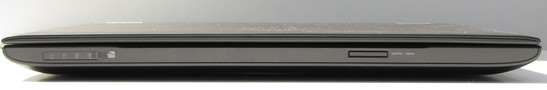Das Speicherkartenlesegerät (SD, MMC, Memory Stick, Memory Stick Pro) sitzt an der Vorderseite.