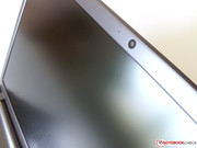 Eine 1,3 Megapixel Webcam ist im oberen Displayrahmen integriert, und darf natürlich nicht fehlen.