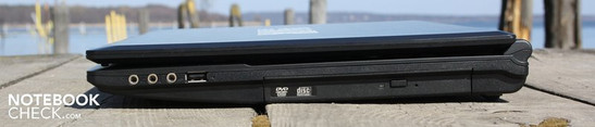 Rechte Seite: 3x Sound, USB 2.0, optisches Laufwerk