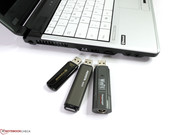 die USB Schnittstellen liegen eng beieinander