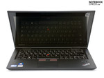 Schlichtes Chassis mit Soft-Touch Oberflächen