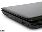 Das Aspire 8935G bietet eine ganze Palette an Ports,...