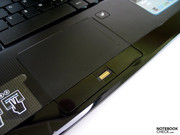Das Touchpad geht grundsätzlich in Ordnung, sprach aber hin und wieder nicht wie gewünscht an.