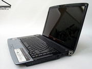 Mit insgesamt 3280 Gramm Gesamtgewicht gehört das Aspire 6920G aber zu den Schwergewichten seiner Klasse.