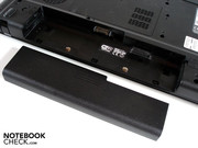 Der Akku wird komfortabel über die Rückseite eingesetzt.