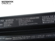 ...das über 4400 mAh respektive 49 Wh verfügt